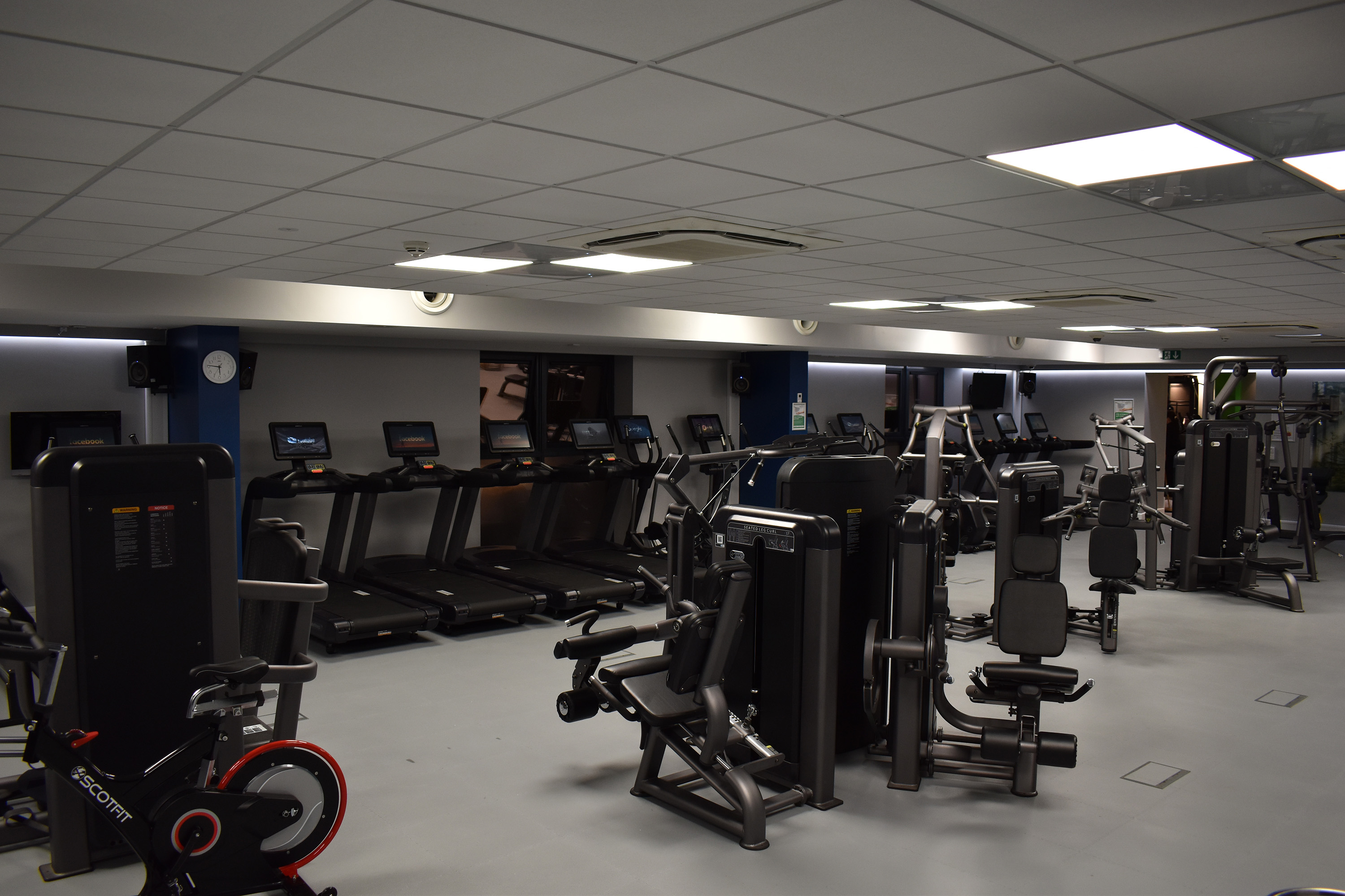 OLSI gym fixed and treadmills